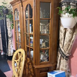 2 Piece Hutch And Cabinet 