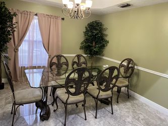 Glass Dining Table W/6 Chairs