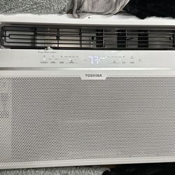Toshiba 18,000 BTU 208/230 Volt Smart WiFi Touch Control Window Air Conditioner 