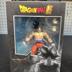 Bandai Namco Dragon Ball Super Goku Dragon Stars Ultra Instinct Action Figure w…