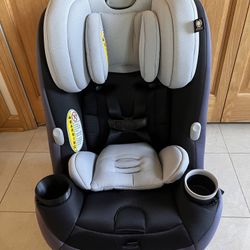 Maxi Cosi Pria All-in-One Convertible Car Seat
