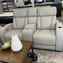 Sofas Reclinables manuales or electricos + in stock