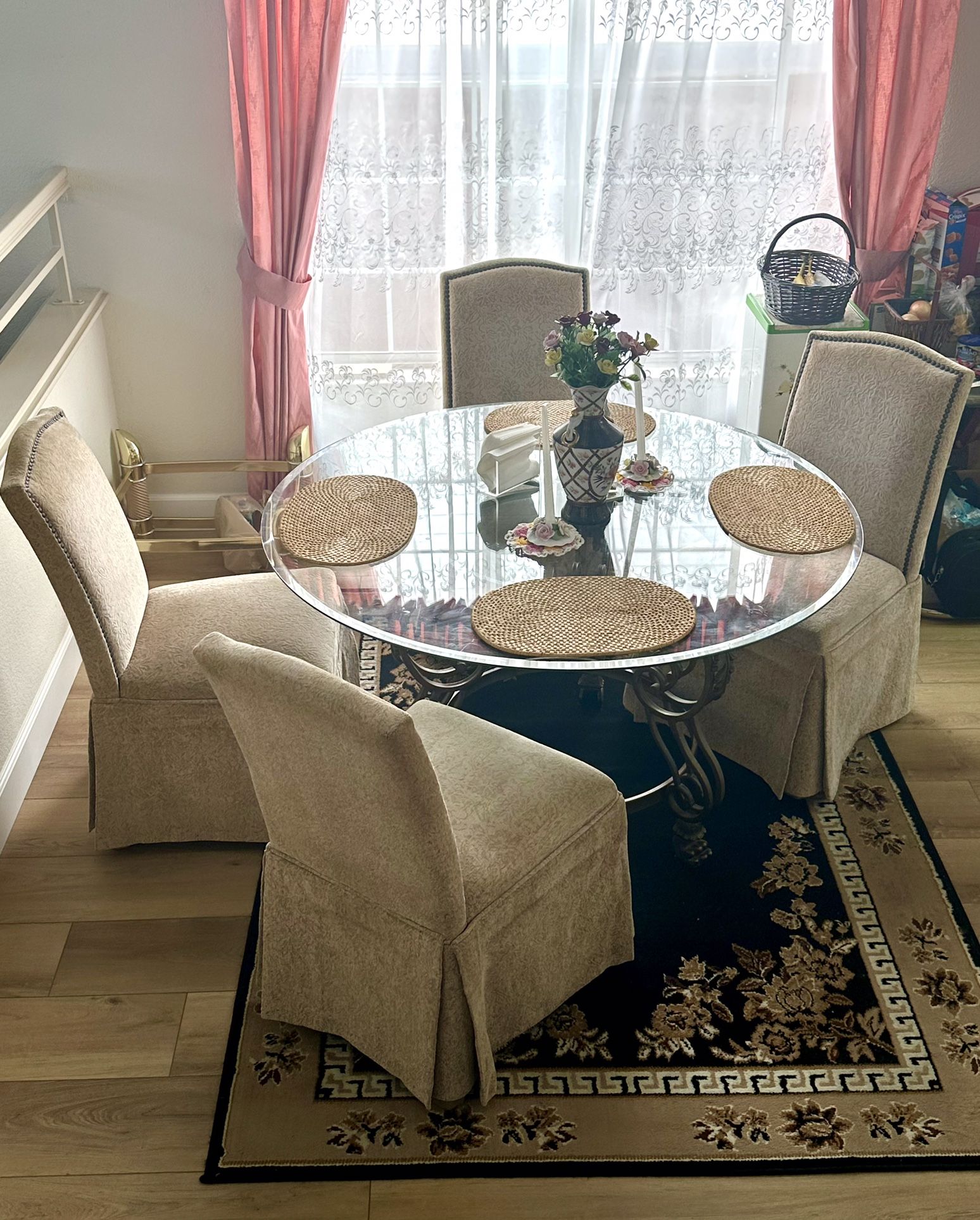 Elegant Dining Table with 4 Skirted Chairs