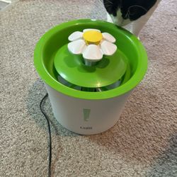 Catit Water Drinking Fountain