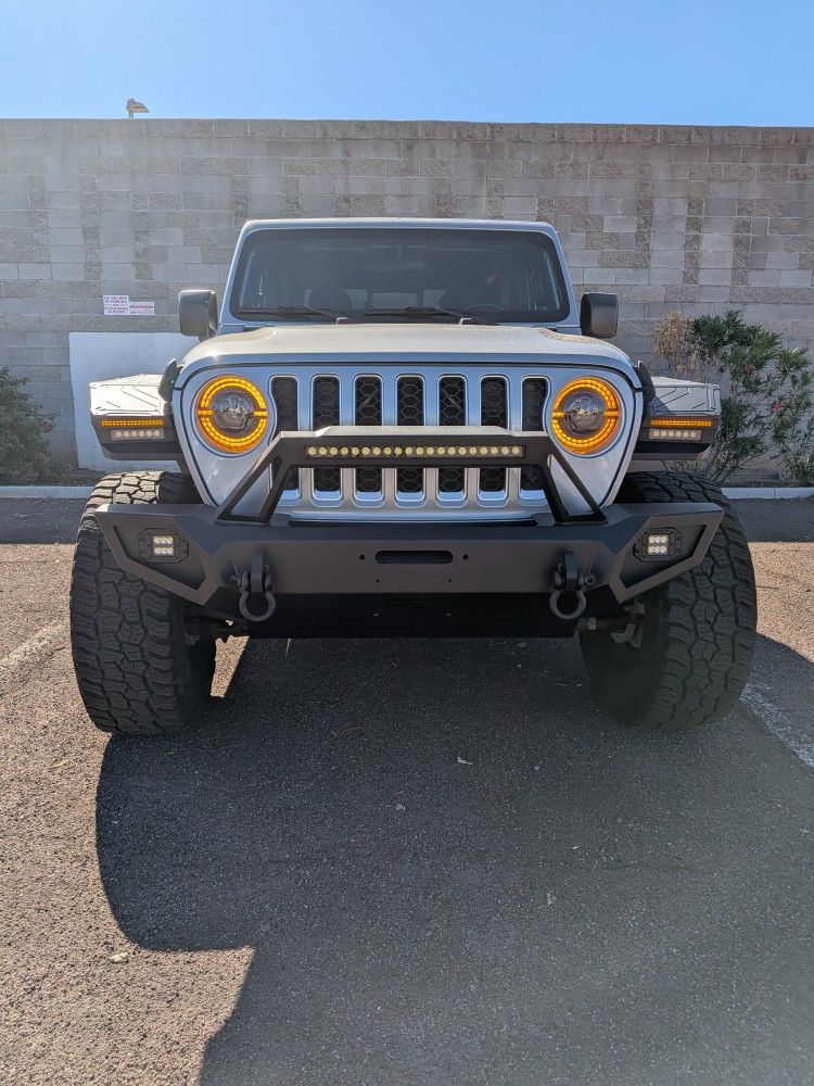 Jeep Gladiator/Wrangler Headlights With Drl 