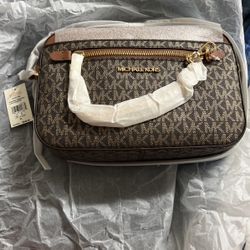 michael kors cross body