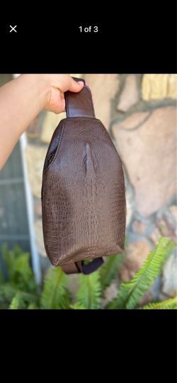 Men’s croc style bag
