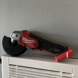 Milwaukee M18 FUEL 18V Lithium-Ion Brushless Cordless 4-1/2 in./5 in. Grinder w/Paddle Switch