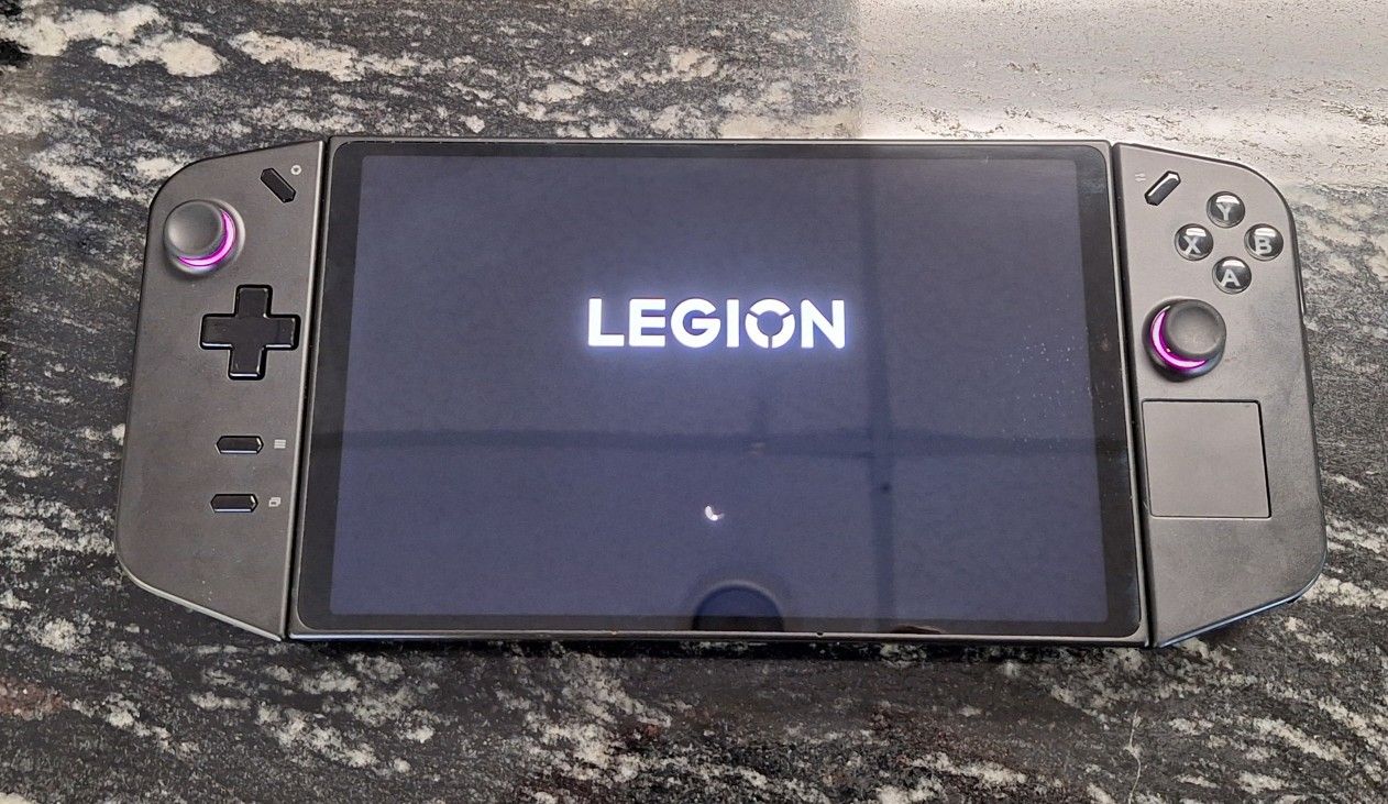 LENOVO HANDHELD GAMING LEGION GO