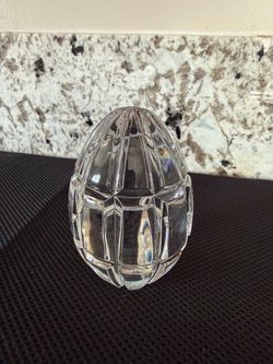 Beautiful Crystal Egg Shaped Paperweight