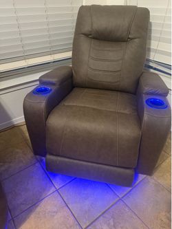 Schooner Rocks Power Recliner