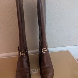 Micheal Kors Women Camel Leather Boots