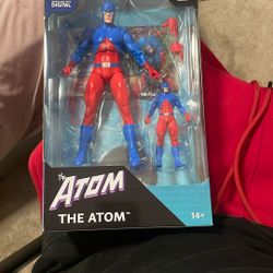 Dc Multiverse, The Atom
