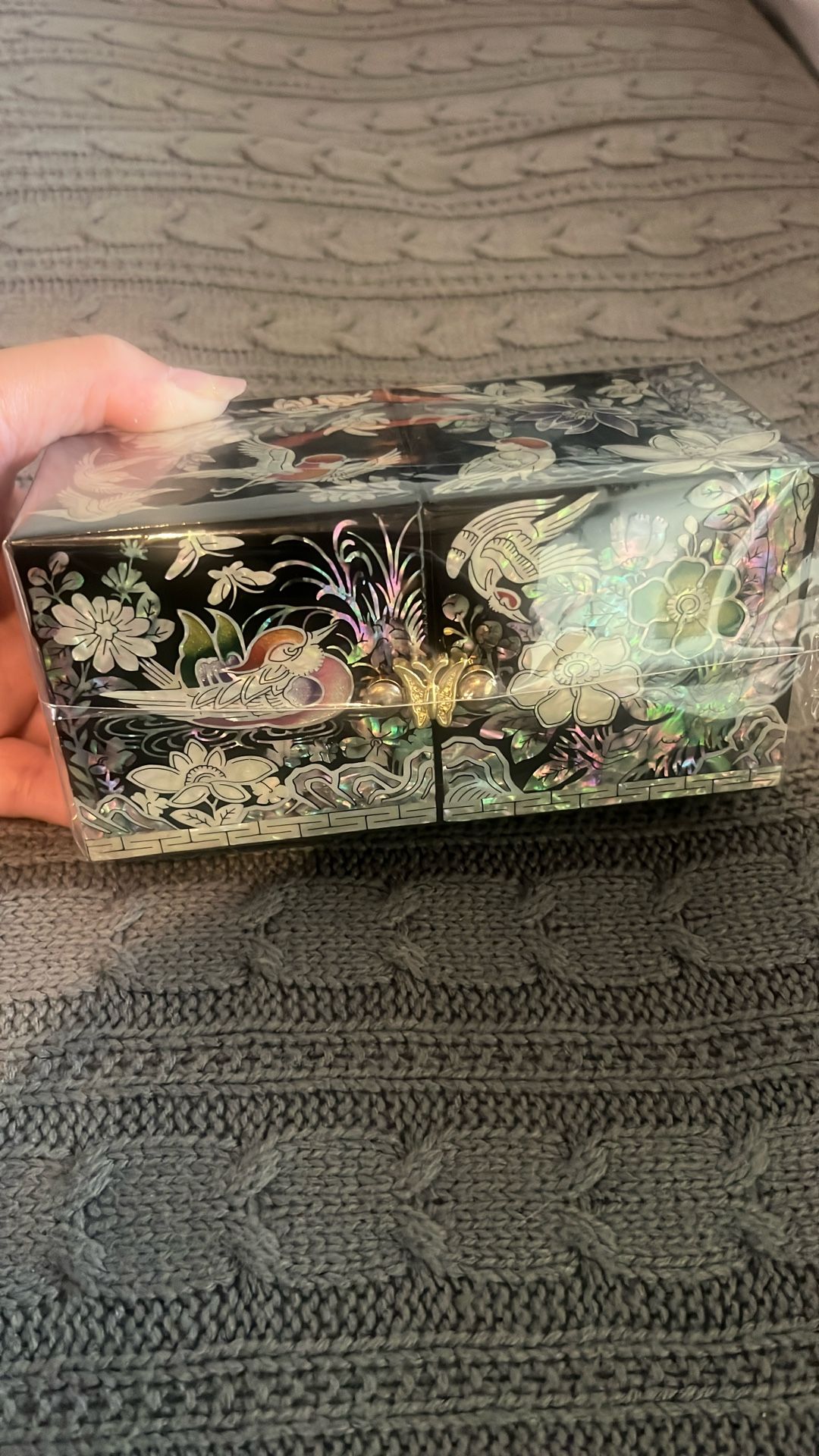 Bi-folded Jewelry Box