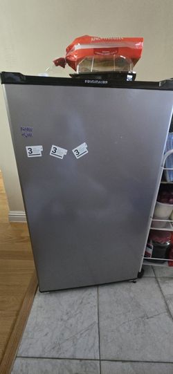 Frigidaire Mini Fridge