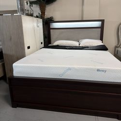 Camas Disponibles // Bedroom Set In Stock 