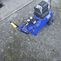 Goodyear 135 PSI 8gal Air Compressor