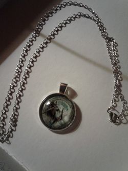 Unicorn pendant and chain