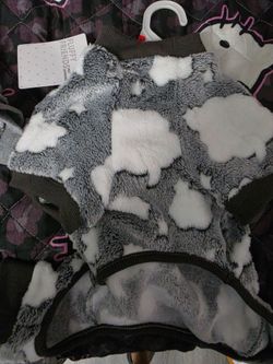 Pet clothes