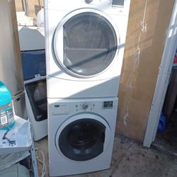 Maytag Stackable Washer And Gas Dryer 