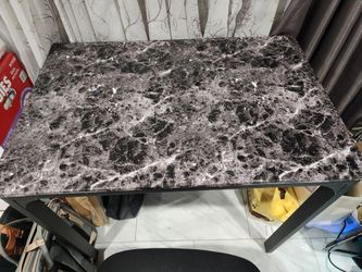 Free desk