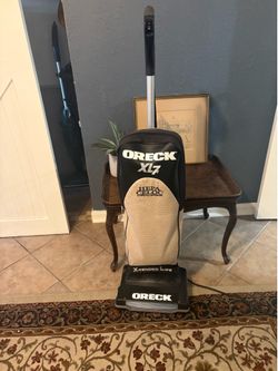 ORECK XL21 Vacuum Cleaner-EXCELLENT shape