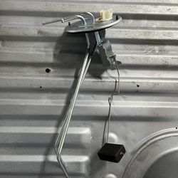 Mazda B2200 Fuel Sending Unit