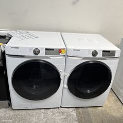SAMSUNG WHITE FRONT LOAD WASHER AND GAS DRYER
