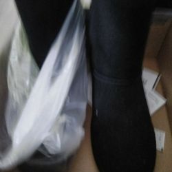 Black Bear Paw Suede Boots