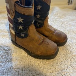 CODY JAMES BOOTS SIZE 7