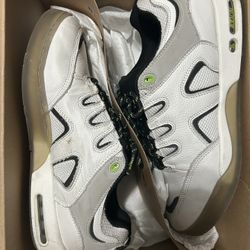 Men’s Skate Sneakers 