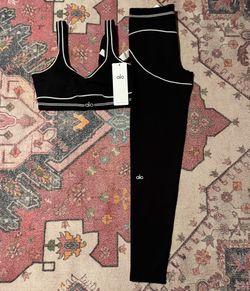 Black And White Alo Yoga Set