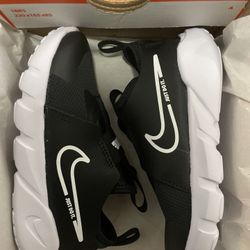 Nike flex Runner 2 Black And White 10 C