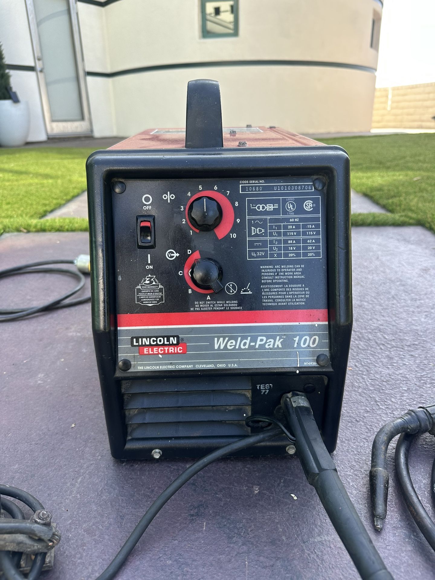 Lincoln Electric WELD-PAK 100 Welder with new spool of welding wire.