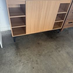 JEAREY bathroom vanity 48-in Burlywood Single Sink Bathroom Vanity with White Polymarble Top$200