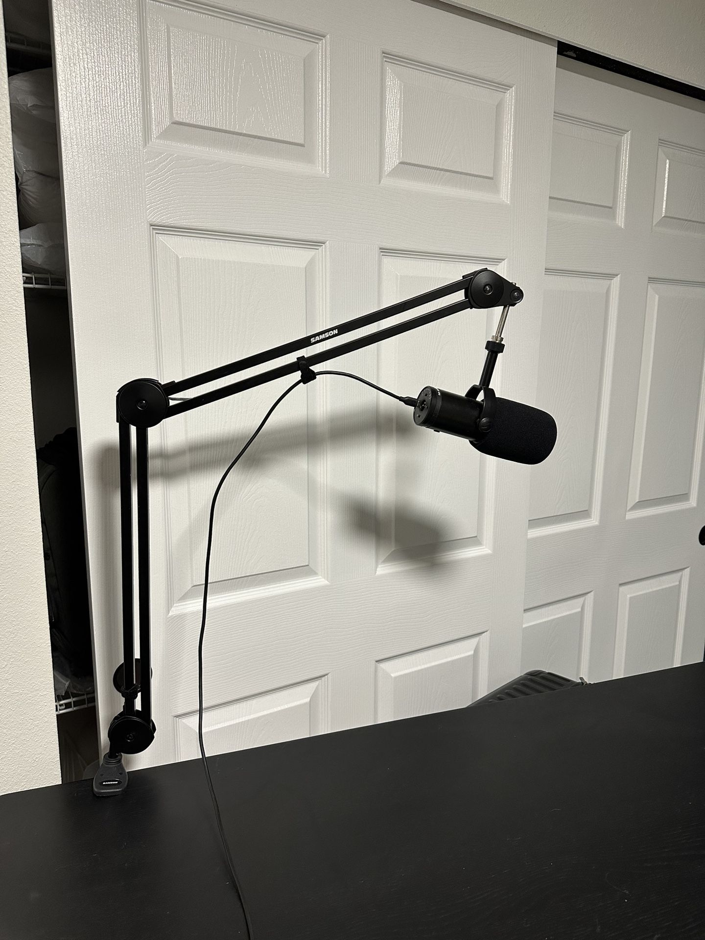 Samson Q9U Microphone with Samson Boom Arm and Filter