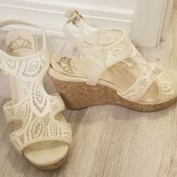 Ladies Size 8 Cream