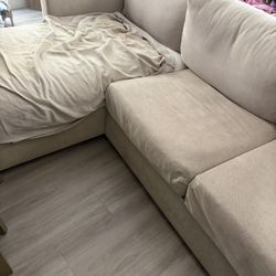 Free Sectional Couch 