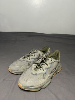 Adidas Sneakers