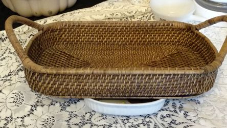 Woven serving basket by Pampered Chef