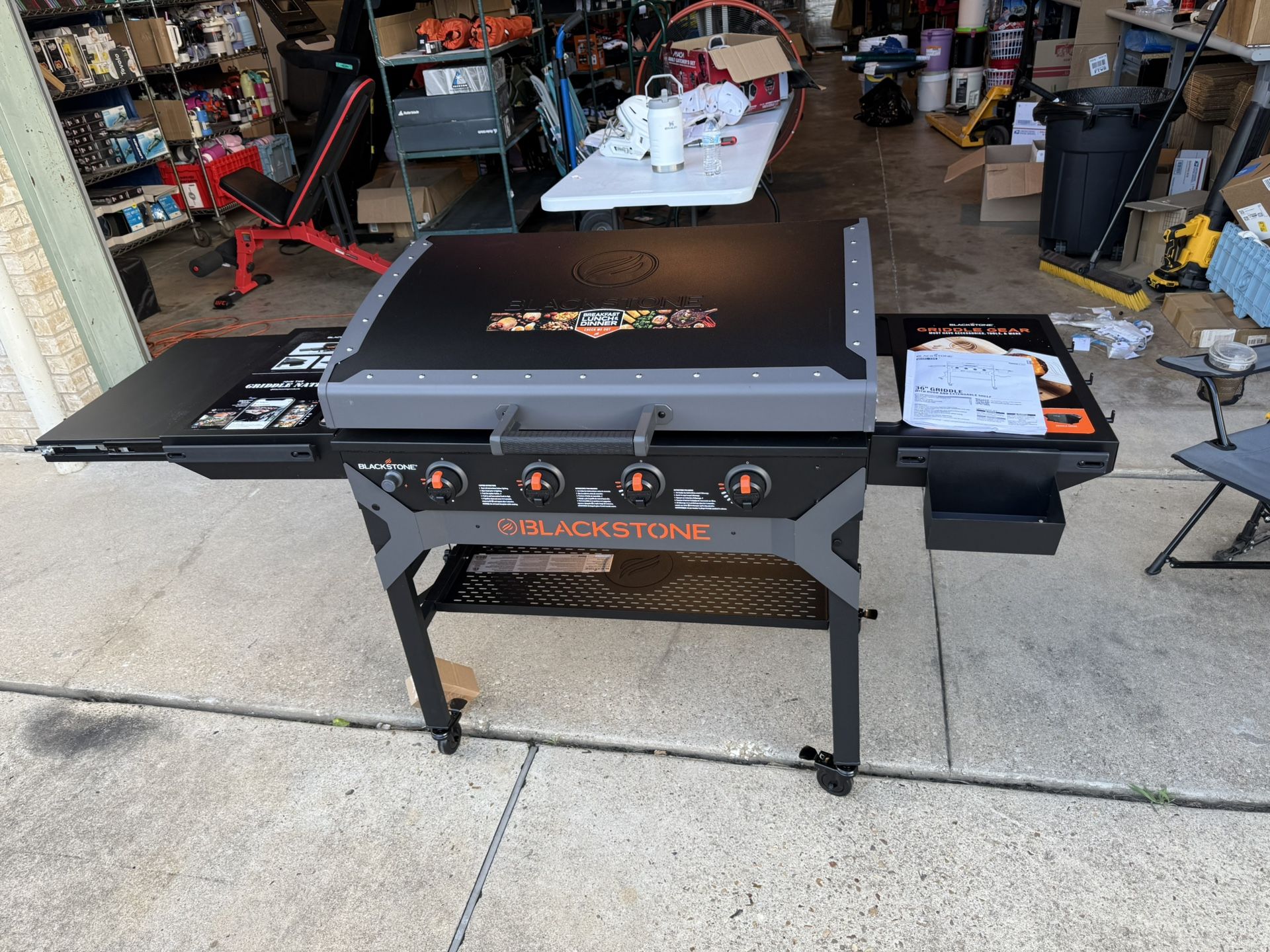 Blackstone Iron Forged 36" Griddle with Hood and extendable shelf