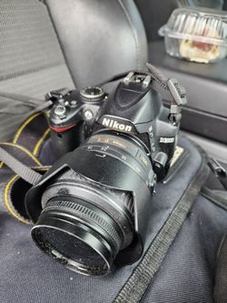 Nikon Camera D3000