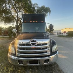 Hino Box Truck 