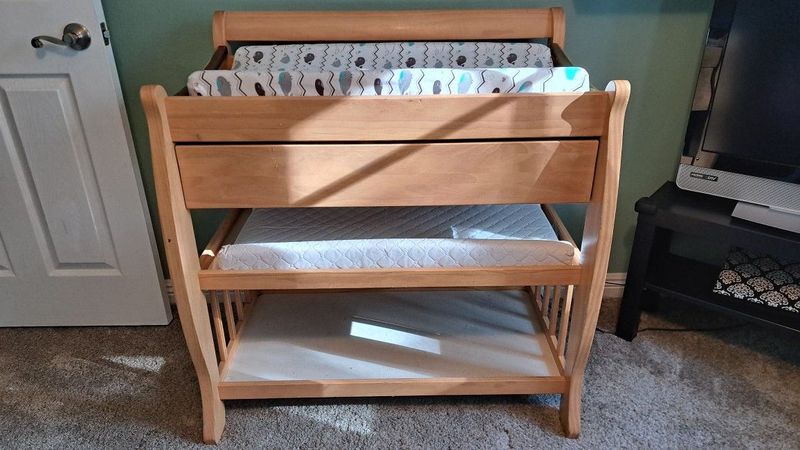 Storkcraft Tuscany Dressing Table / Changing Table - Natural Wood