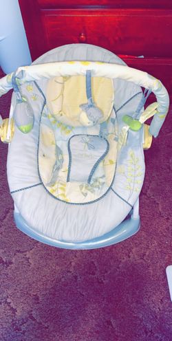 Baby Bouncer(Must pick up)