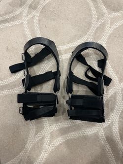 Donjoy Knee braces
