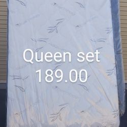 Queen Mattress And Boxspring 