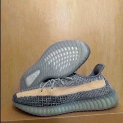 Adidas Yeezy Boost 350 V2 Ash Blue GY7657 Size 13.5 Brand New