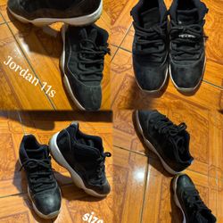 JORDAN 11s BLACK & WHITE MENS SIZE 9.5Y