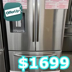 NEW Samsung 28 cu ft Refrigerator 3 Door!! NO dents NO scratches!!
